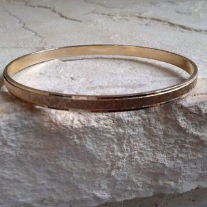 Vintage Textured Gold Tone Bangle Bracelet